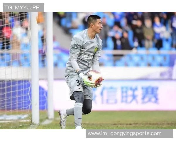 北京国安门将侯森荣膺中超11月最佳守门员称号 北京国安门将侯森荣膺中超11月最佳守门员称号